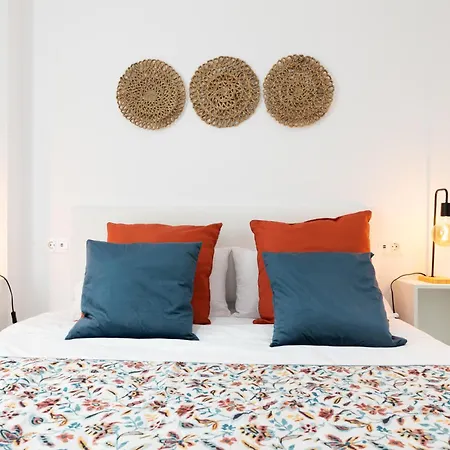 Modern Comfort In The Heart Of La Laguna Apartment